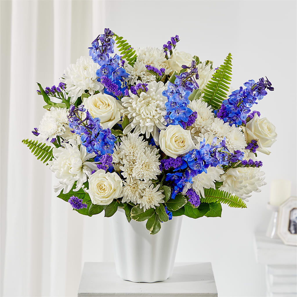 Hold Dear Tabletop Basket – BLOOM FLOWERS & EVENT RENTALS, Corona CA