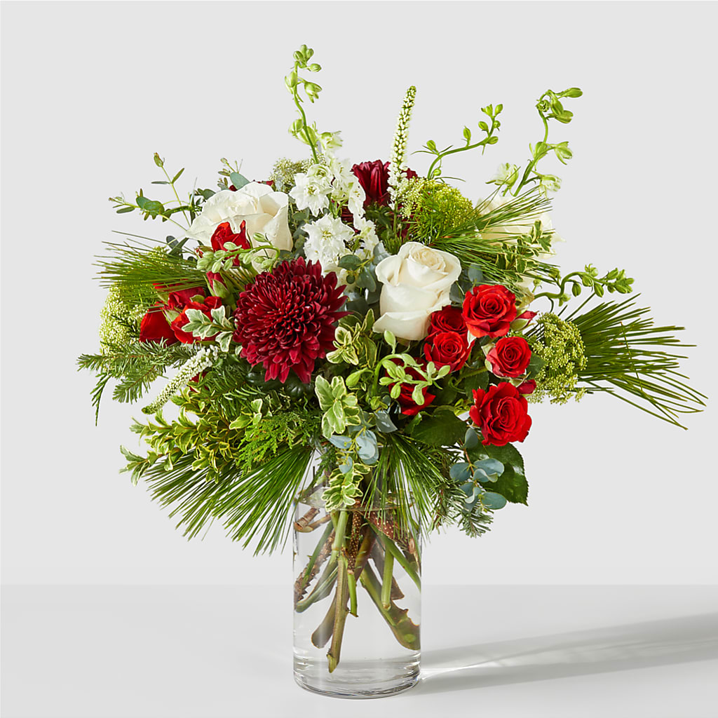 Favorite Traditions Bouquet – BLOOM FLOWERS & EVENT RENTALS, Corona CA