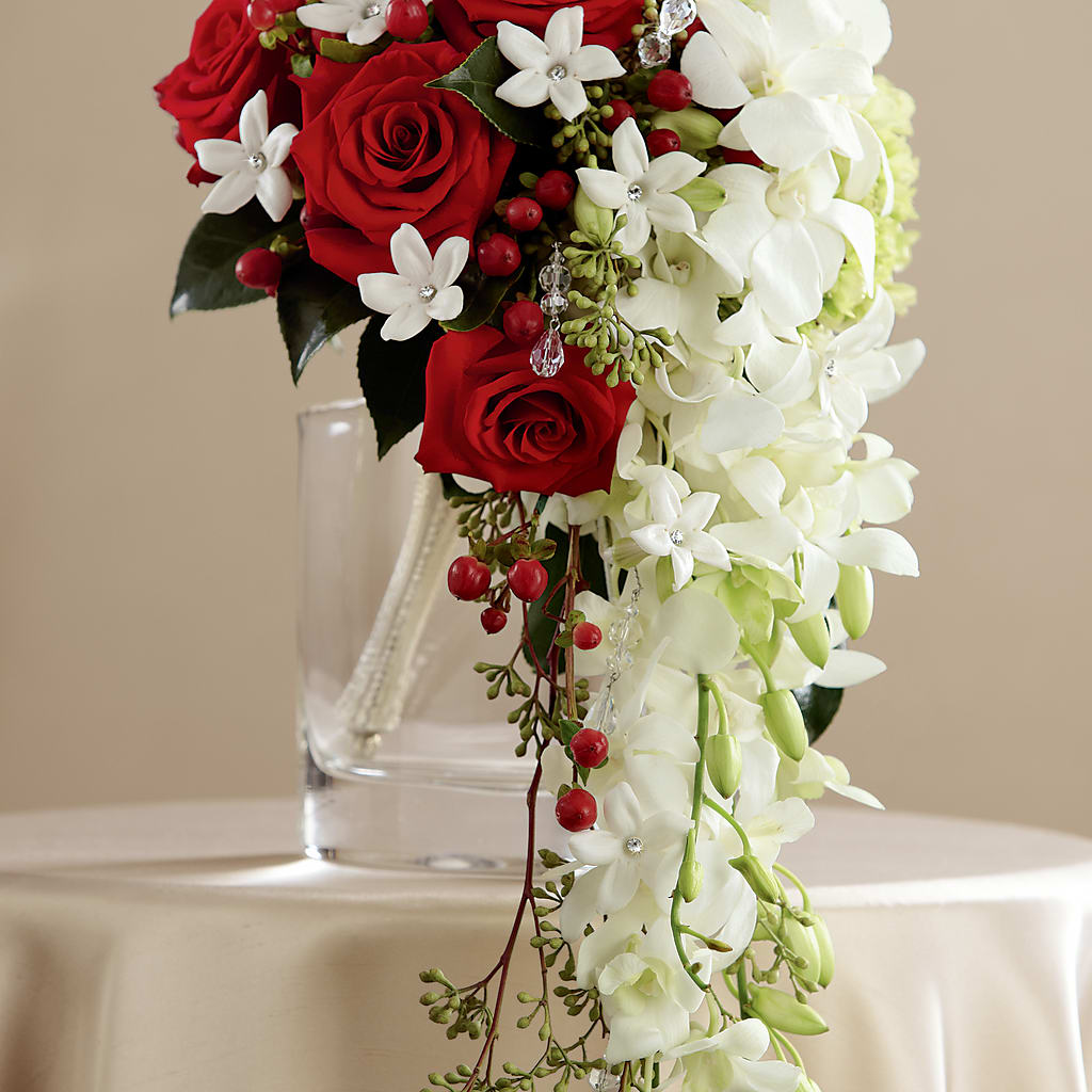 Here Comes the Bride Bouquet – BLOOM FLOWERS & EVENT RENTALS, Corona CA