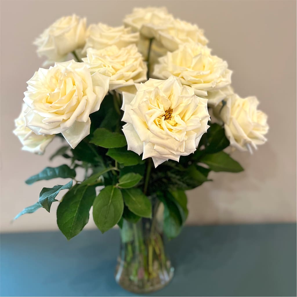 Long Stem Yellow Rose Bouquet – BLOOM FLOWERS & EVENT RENTALS, Corona CA
