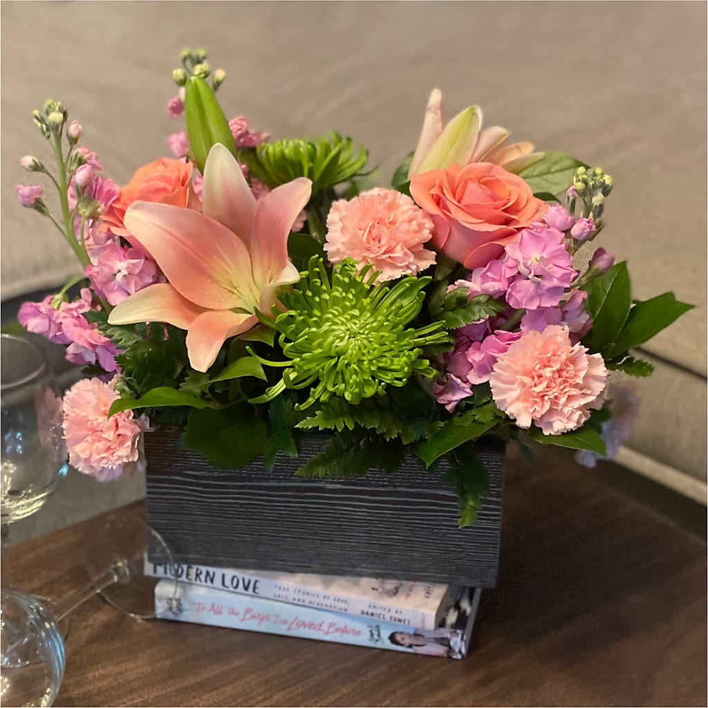 Beautiful Spirit Basket – BLOOM FLOWERS & EVENT RENTALS, Corona CA