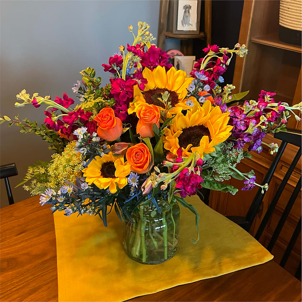 Rays of Life Bouquet – BLOOM FLOWERS & EVENT RENTALS, Corona CA