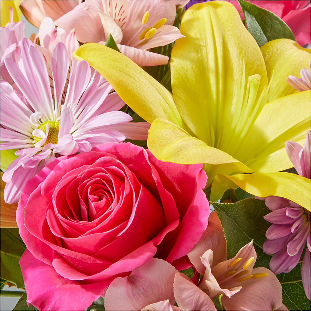 Sprinkles Bouquet – BLOOM FLOWERS & EVENT RENTALS, Corona CA
