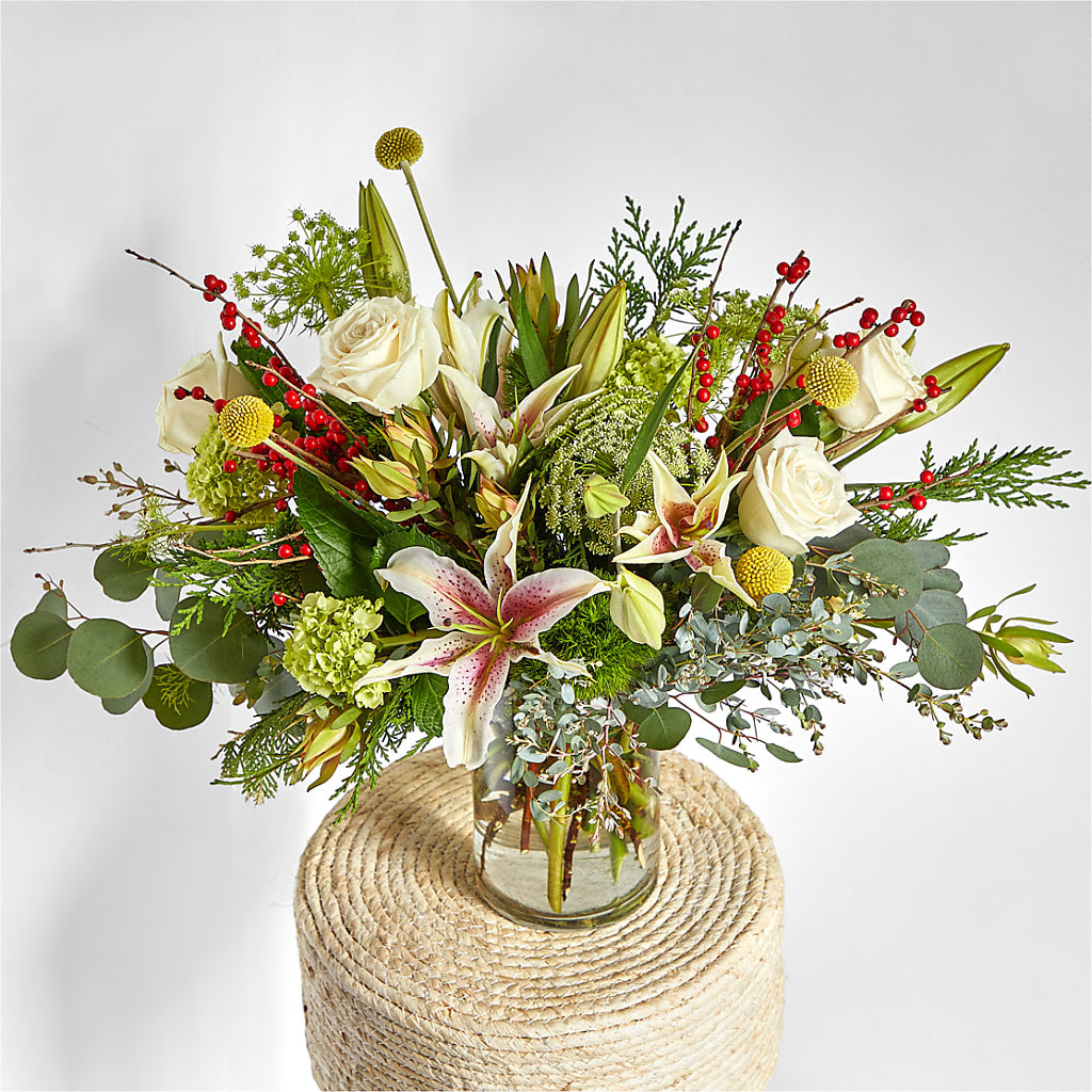 Berry & Bright Bouquet – BLOOM FLOWERS & EVENT RENTALS, Corona CA