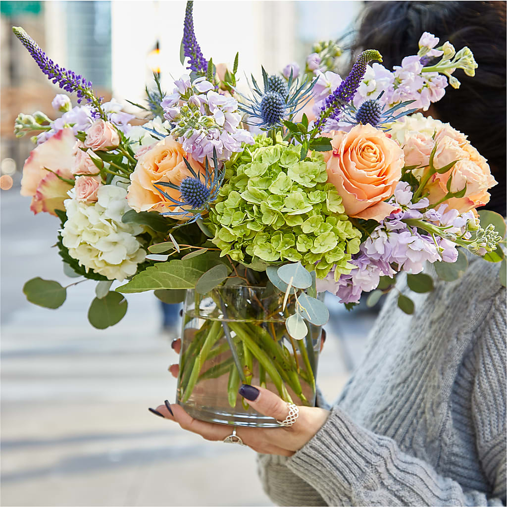Porch Swing Bouquet – BLOOM FLOWERS & EVENT RENTALS, Corona CA