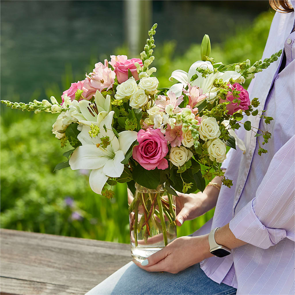 Fondly Bouquet – BLOOM FLOWERS & EVENT RENTALS, Corona CA