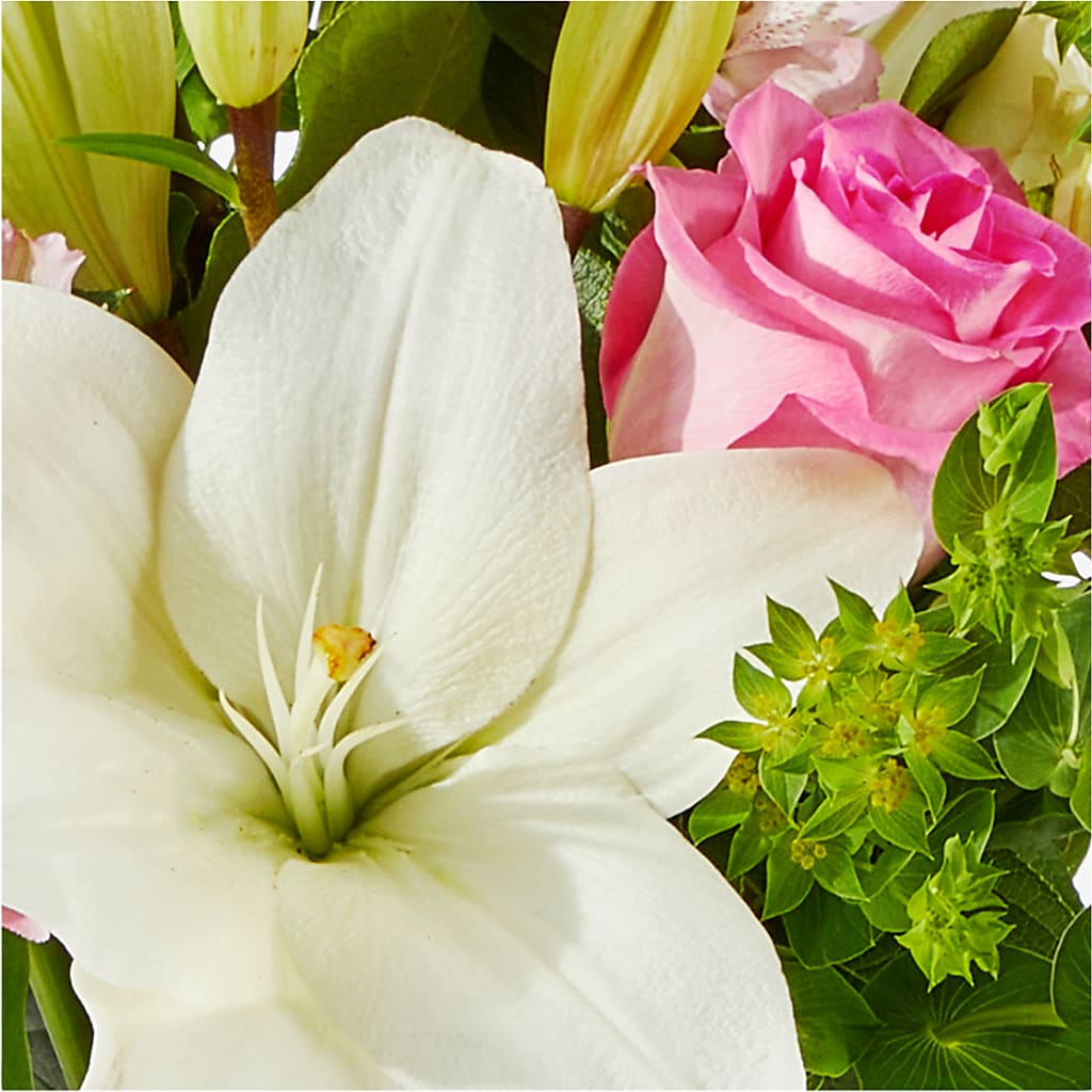 Fondly Bouquet – BLOOM FLOWERS & EVENT RENTALS, Corona CA